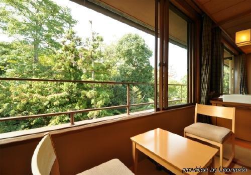 岩惣 4* 廿日市市